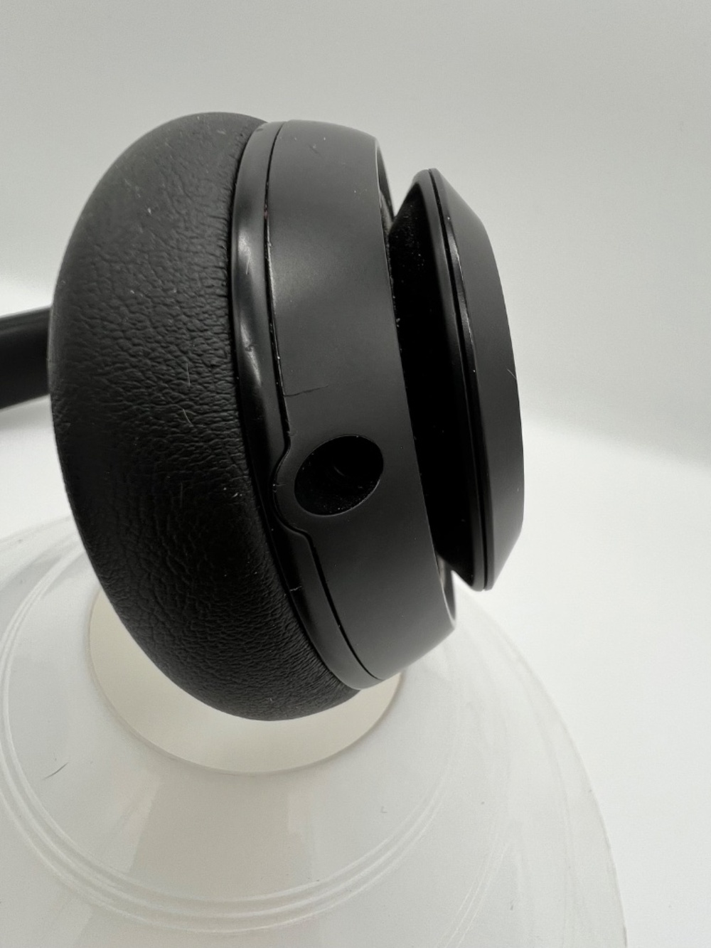 Beats by Dre Studio Pro - Picture 7 of 11